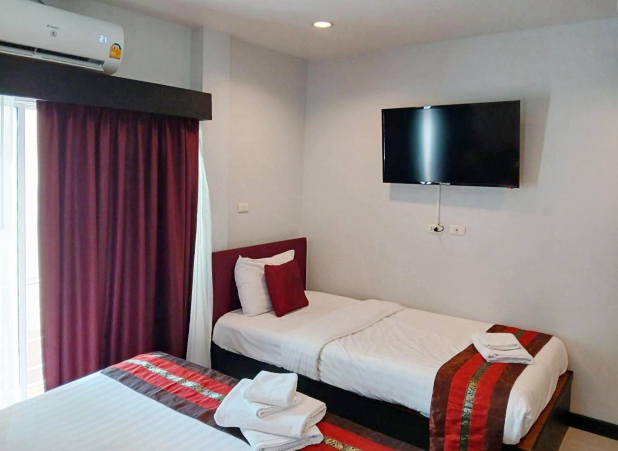Sunray Beach Hotel Patong Экстерьер фото