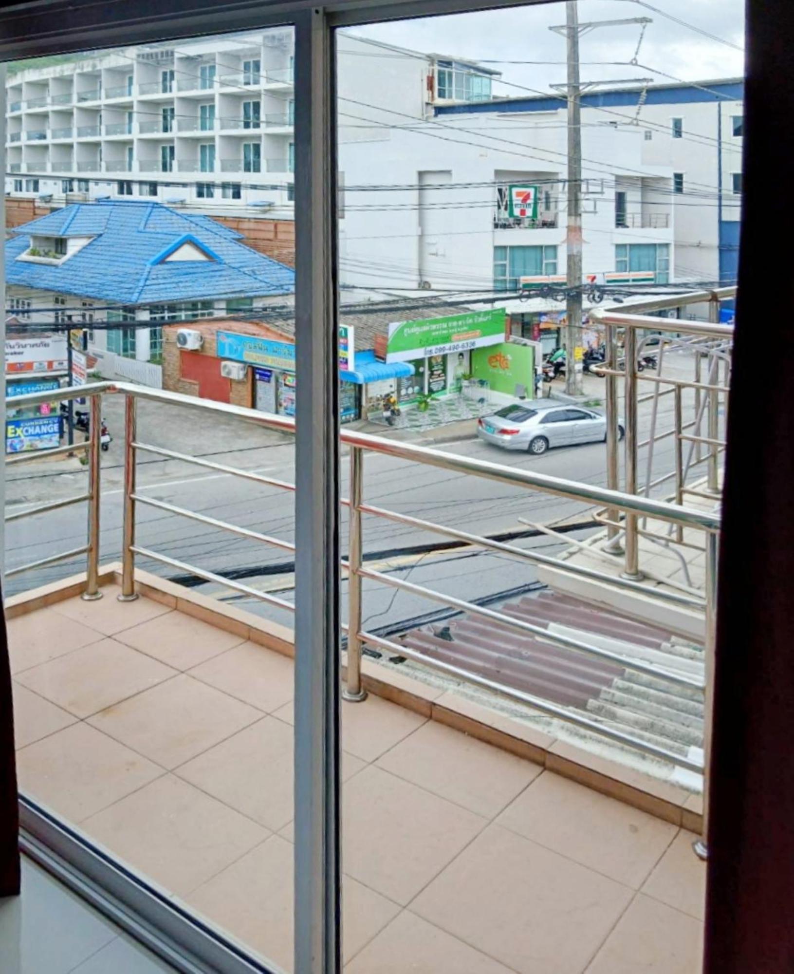 Sunray Beach Hotel Patong Экстерьер фото