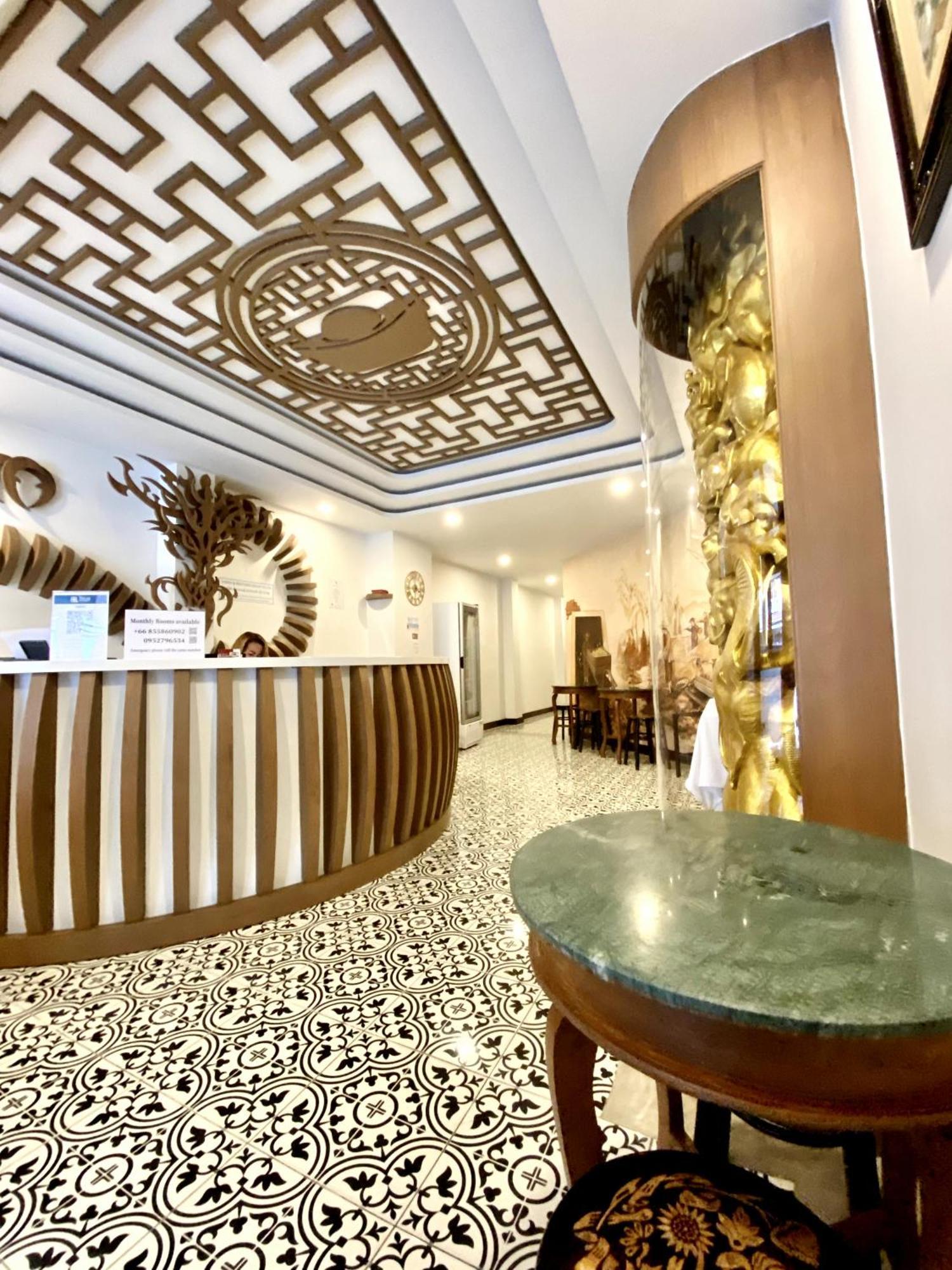 Sunray Beach Hotel Patong Экстерьер фото